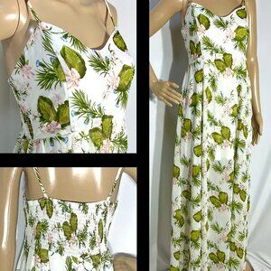 IJOAH Sz Med White Floral Maxi Dress